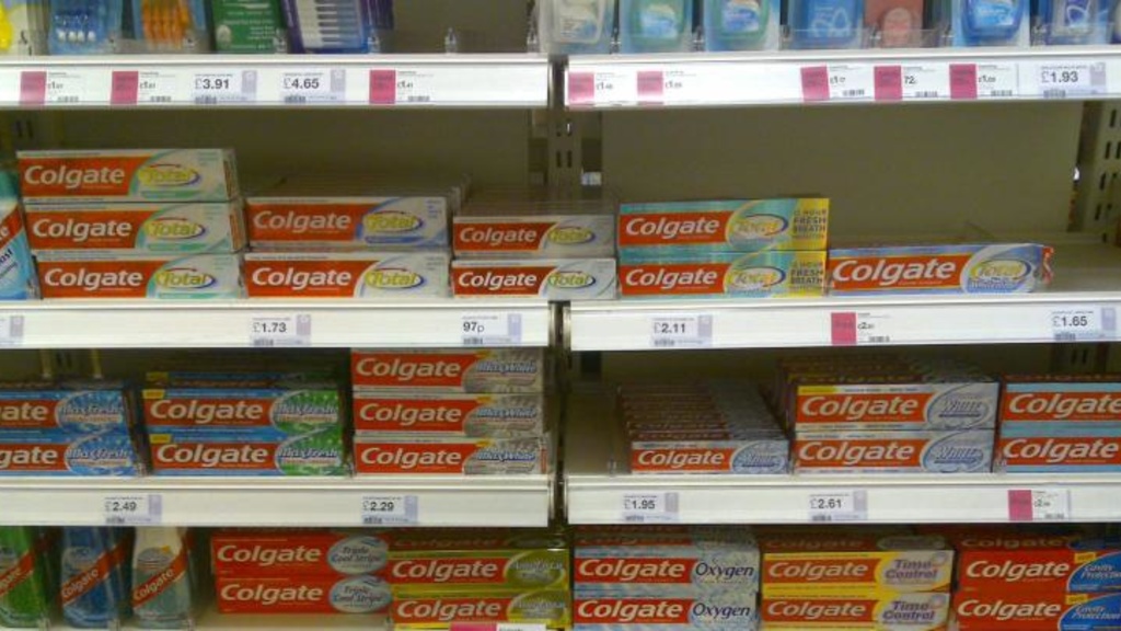 Aisle of Colgate toothpaste